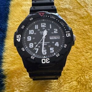 Casio Men's Dive Style Watch, Black MRW200H-1BV